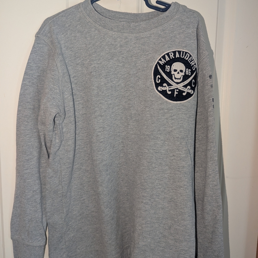 Sale! Bundle 4 items For $5 GAP Kids Gray Crewneck Sweatshirt